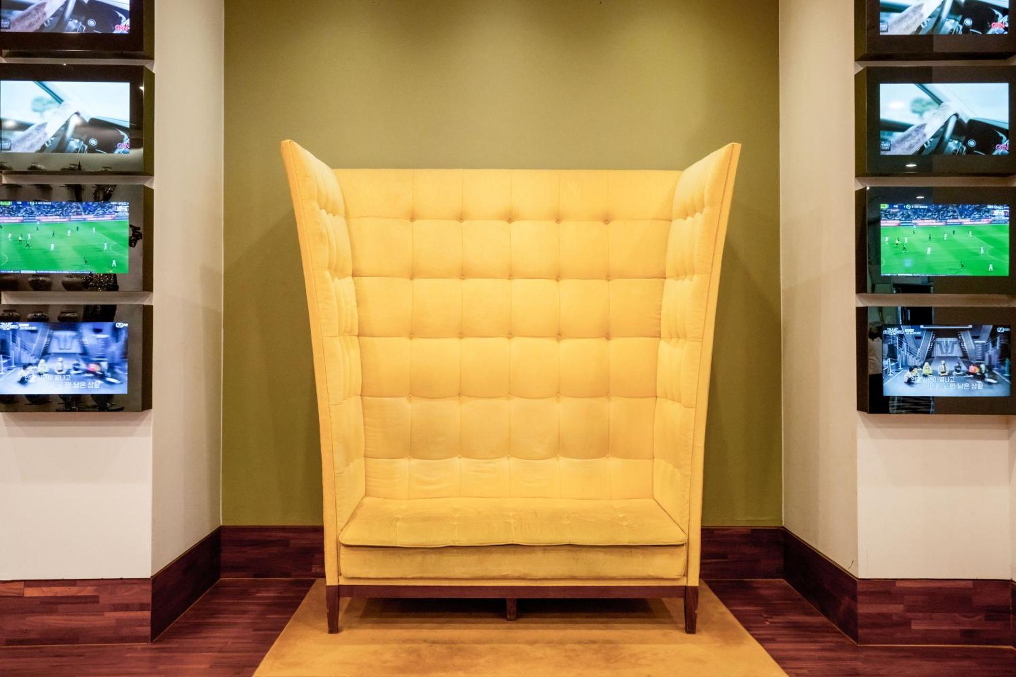Imperial Palace Boutique Hotel Itaewon Seoul Exterior photo