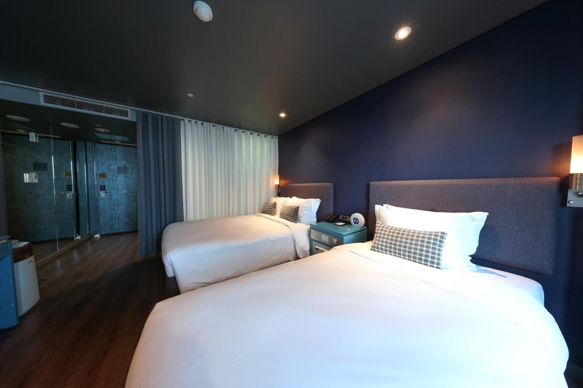 Imperial Palace Boutique Hotel Itaewon Seoul Exterior photo