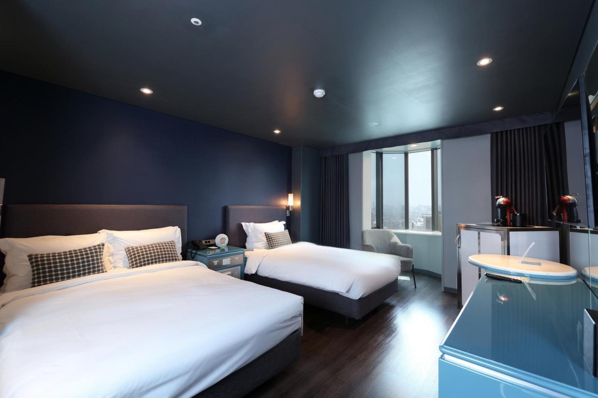 Imperial Palace Boutique Hotel Itaewon Seoul Exterior photo