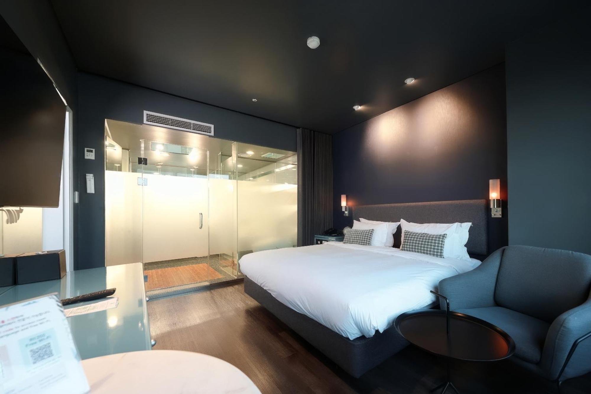 Imperial Palace Boutique Hotel Itaewon Seoul Exterior photo