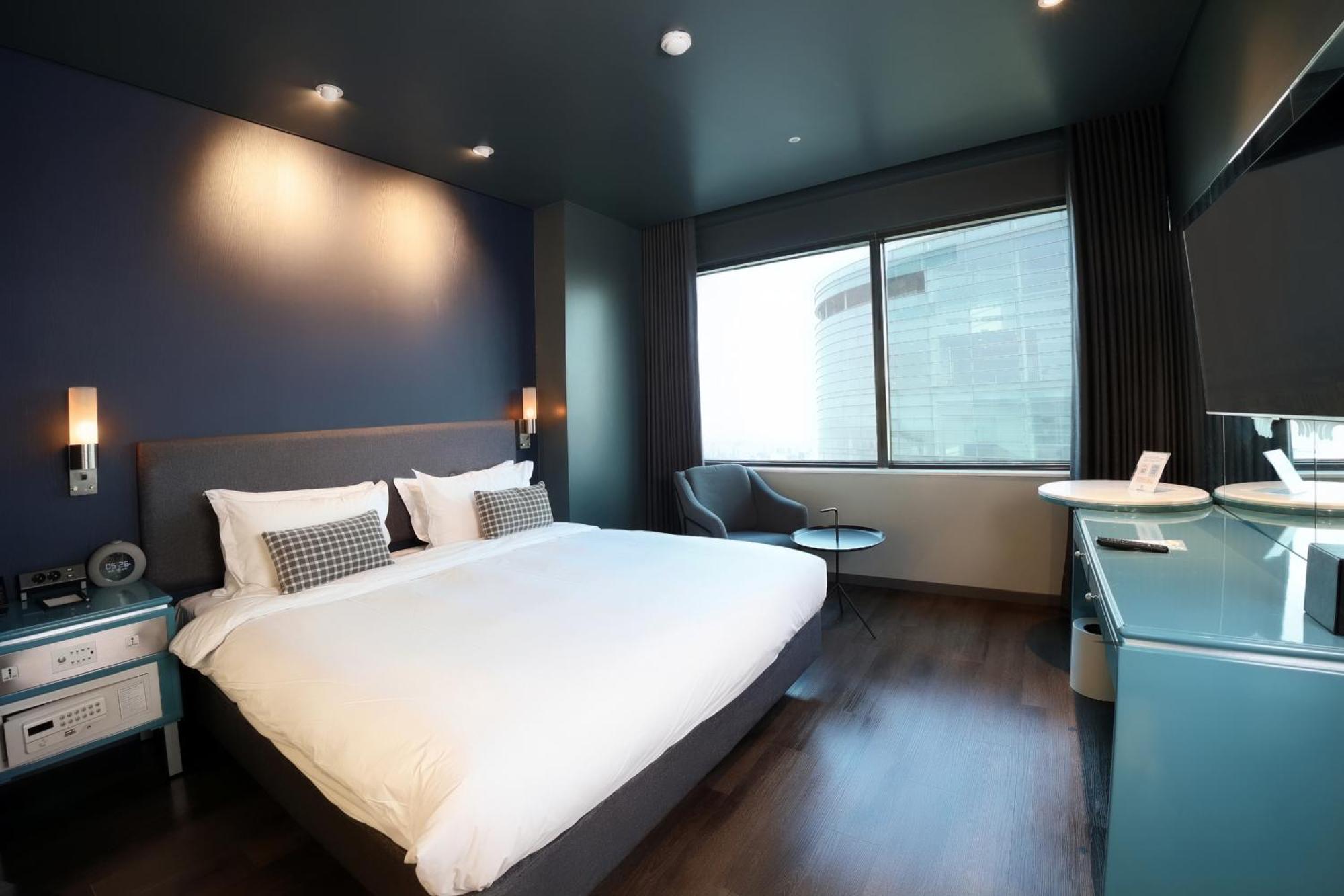 Imperial Palace Boutique Hotel Itaewon Seoul Exterior photo